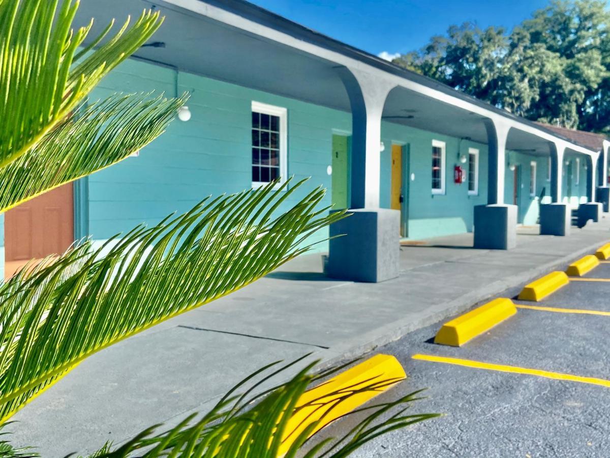 Inn On 17 Savannah Exterior photo