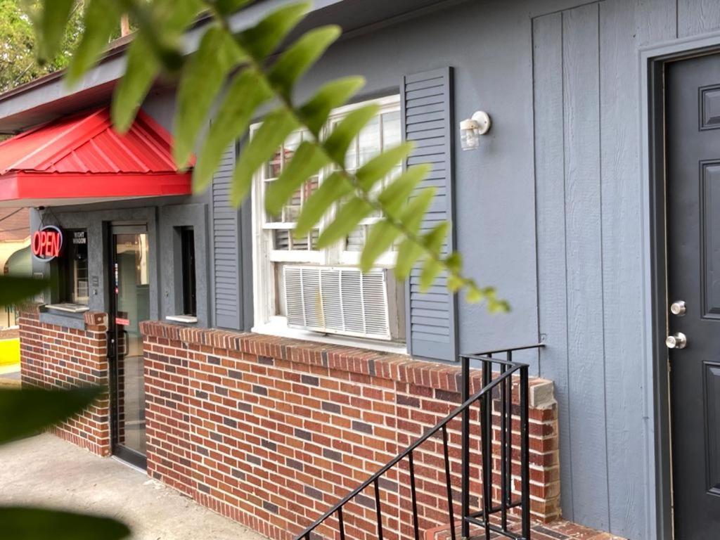 Inn On 17 Georgetown Exterior photo